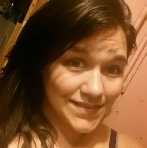 Meet your Posher, Laci