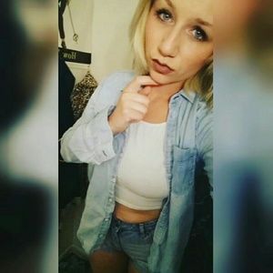 American eagle button down