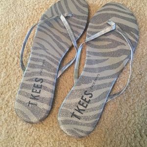 Tkees silver sandals