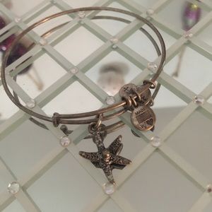 Alex & Ani Starfish bracelet!