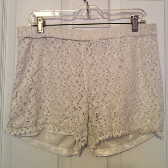 White lace shorts