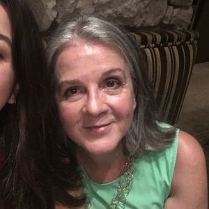 Meet your Posher, Vivian