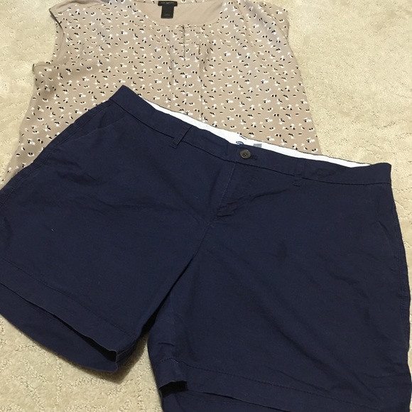 Old Navy dark blue shorts