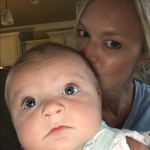 Meet your Posher, Courtney