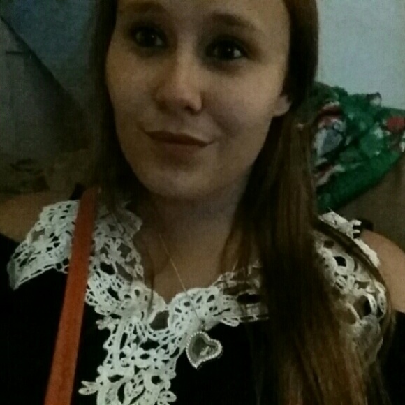 Meet your Posher, Jordyn - Picture 1 of 1