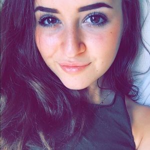 Meet your Posher, Lucy