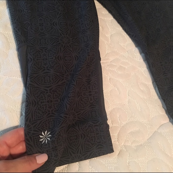 Athleta Capri - Picture 2 of 4