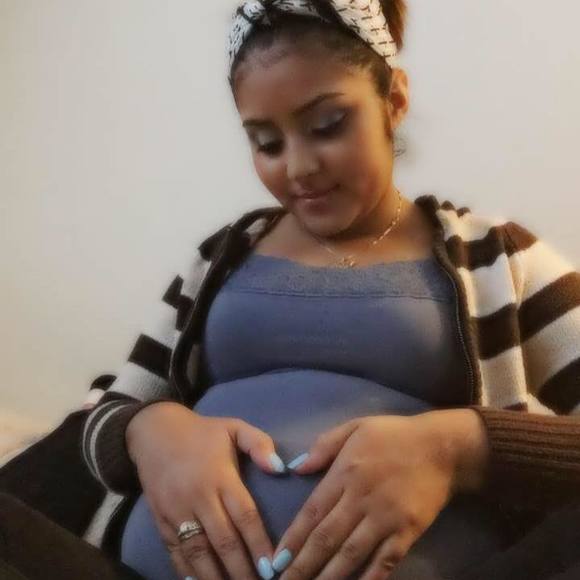 Meet your Posher, Ester