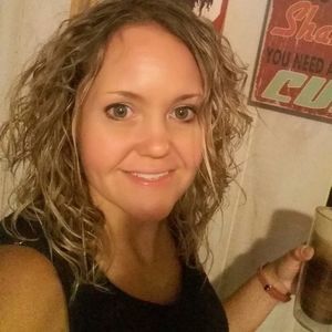 Meet your Posher, Renee