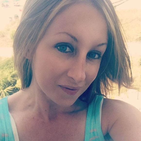 Meet your Posher, Jena