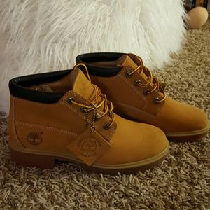 MAKE A REASONABLE OFFER!!!  NWOT Timberlands