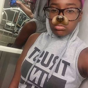 Meet your Posher, Monay