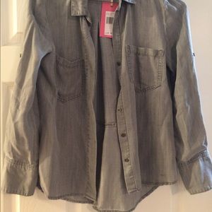 NWT Chelsea & Violet Vintage Grey shirt Sz XS