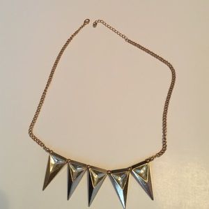 Spike necklace