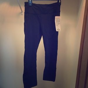 Lululemon Pace Rival Crop in Size 4