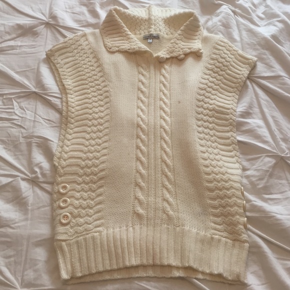 Cream sleeveless sweater