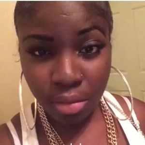 Meet your Posher, Talina