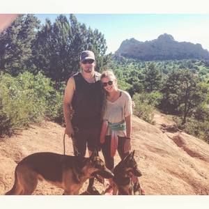 Meet your Posher, Caitlin