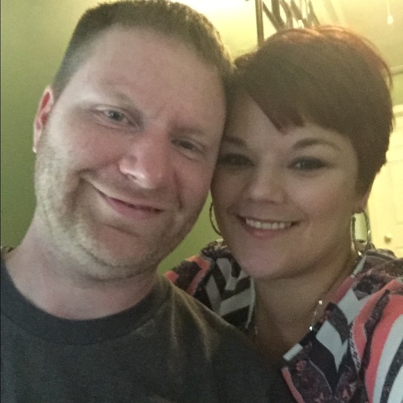 Meet your Posher, Sarah - Picture 2 of 3