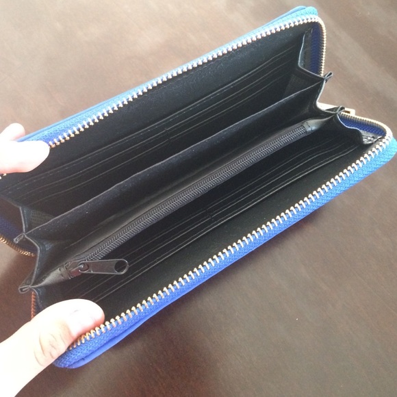 Wallet - Picture 2 of 2