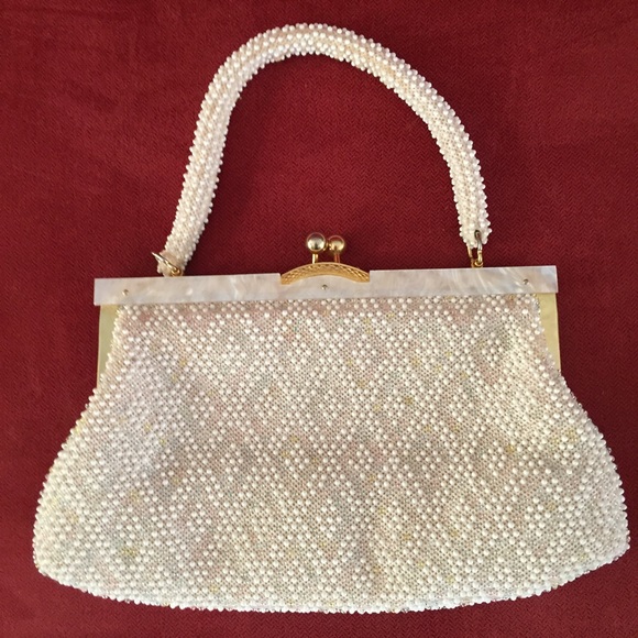 Vintage Handbags - Vintage beaded lucite Pearl purse