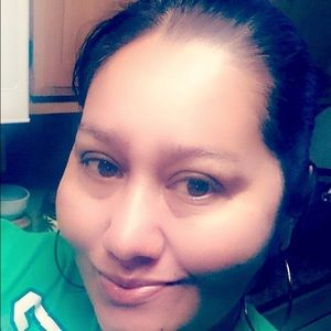 Meet your Posher, Roxana