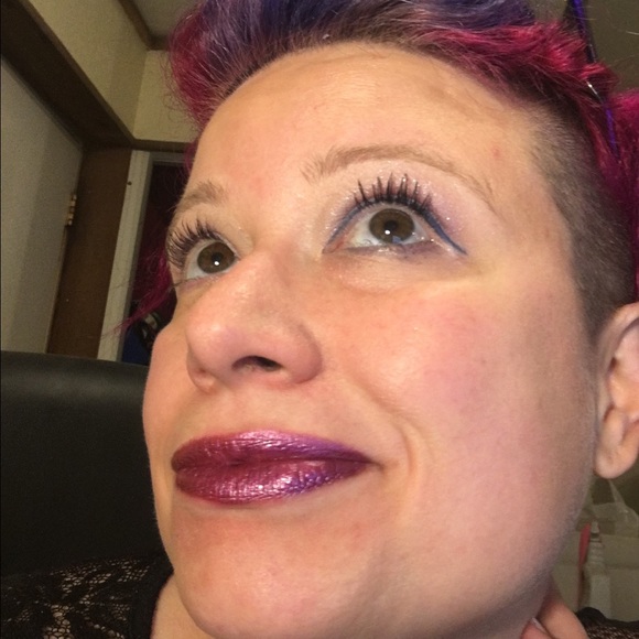 Meet your Posher, Lindsay - Picture 3 of 4