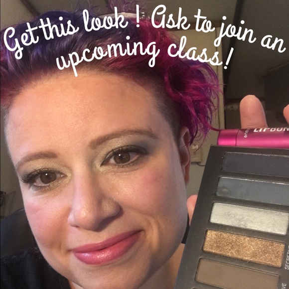 Meet your Posher, Lindsay - Picture 4 of 4