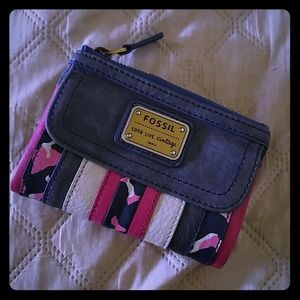 Fossil trifold wallet