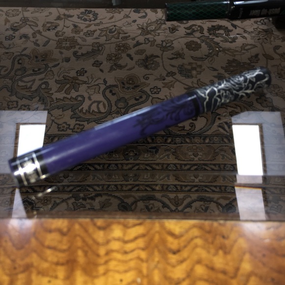 Kat Von D everlasting liquid lipstick in echo