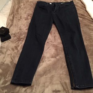 Gap Legging Jean with zipper on lower leg