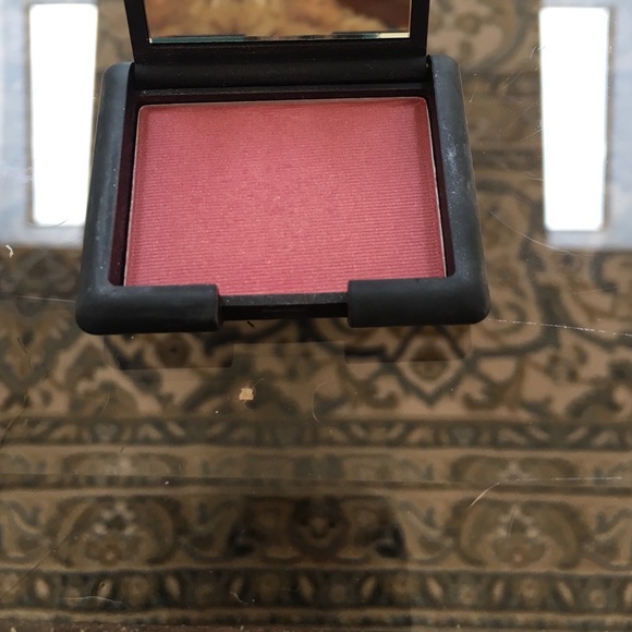 Nars eyeshadow/blush in Goulue - Picture 2 of 3