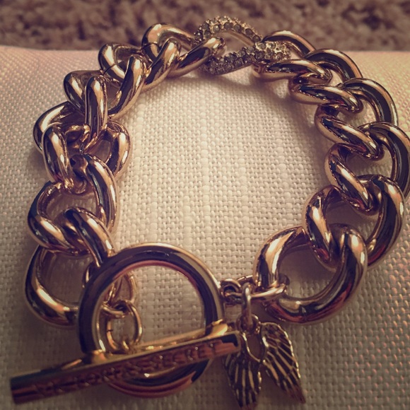 ❌TRADED❌ DASNIK Victorias Secret Angel chain bracelet