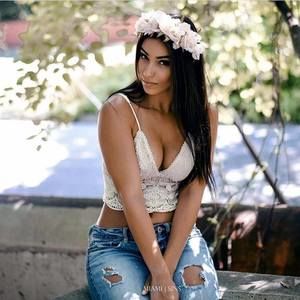 Meet your Posher, Janelle