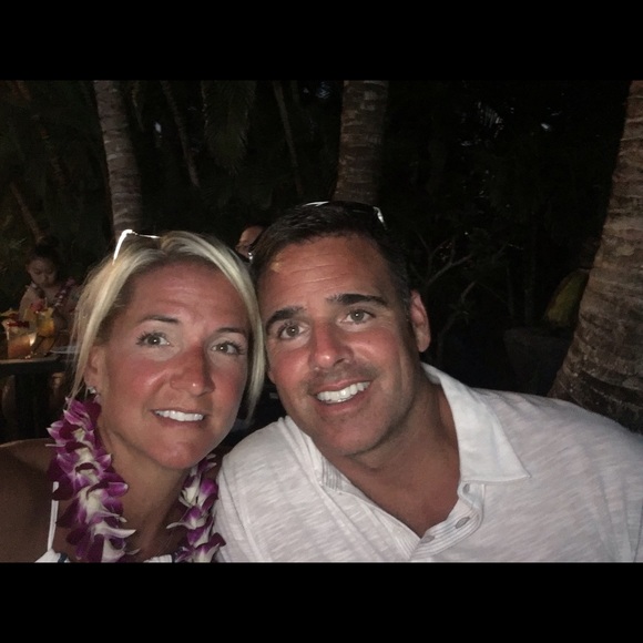 Meet your Posher, Traci - Picture 1 of 1