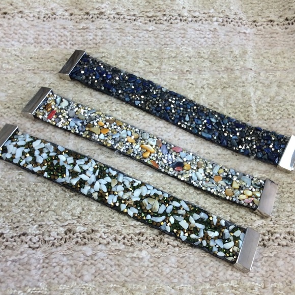 HWN018 🔥SALE - Picture 2 of 3