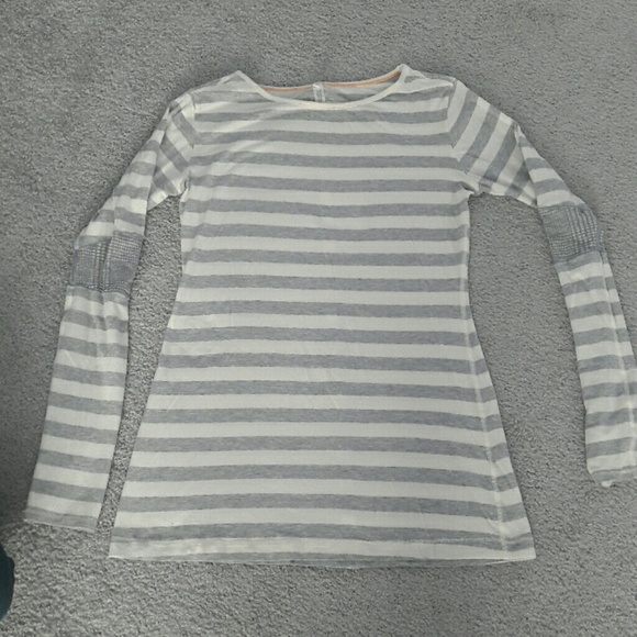 Lululemon Devotion Long Sleeve T-shirt