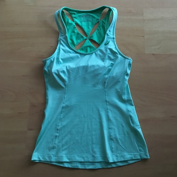 🚫SOLD🚫Asics workout top - Picture 2 of 4