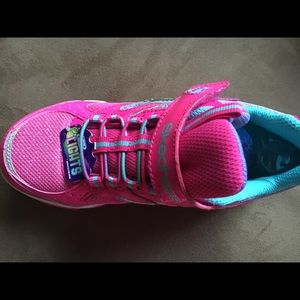 Sketcher "lights" shoes for girl - new - size 1