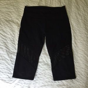 Fabletics Capri Workout Pants