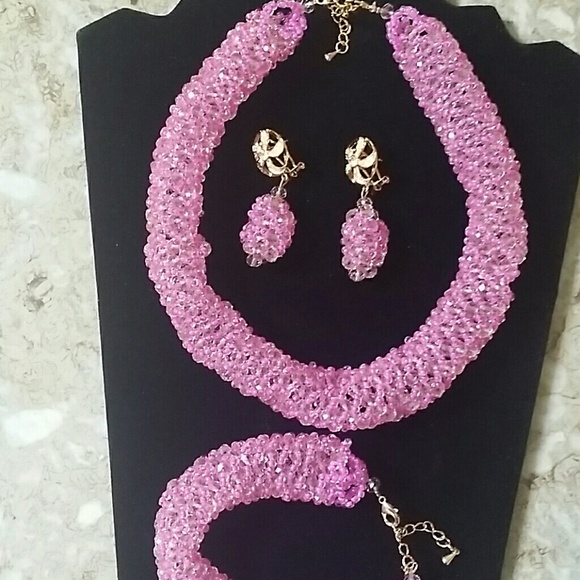 Necklace set