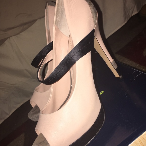 Jessica Simpson Peep Toe Pumps - Picture 4 of 4
