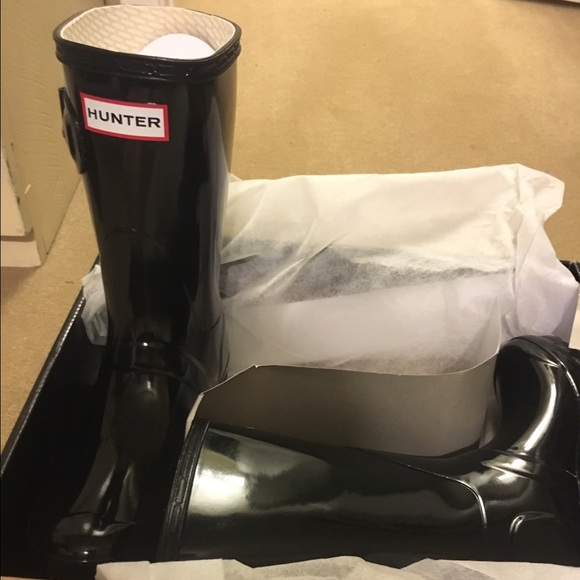 NEW In Box!! Short Gloss Hunter Boots - Picture 1 of 4