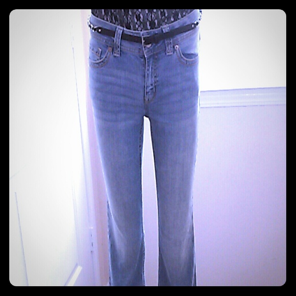 Denim Jeans Light Wash NWT. Slight flare leg.