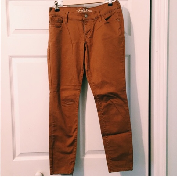#FLASHSALEFRIDAY 🎉 Brown Skinny Jeans