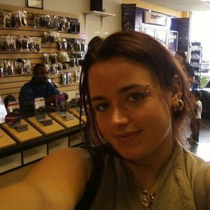Meet your Posher, Ashleigh