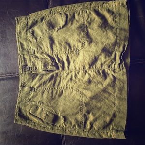 Green linen skirt
