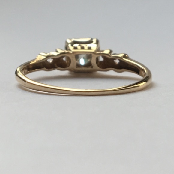 14K Gold 1920s Vintage Diamond Wedding Ring Set - Picture 3 of 8