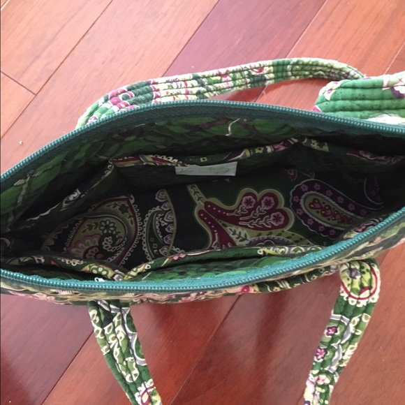 Vera Bradley •Purse• - Picture 3 of 4