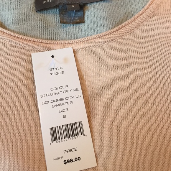 NWT size small 2-toned French Connection sweater - Picture 4 of 4